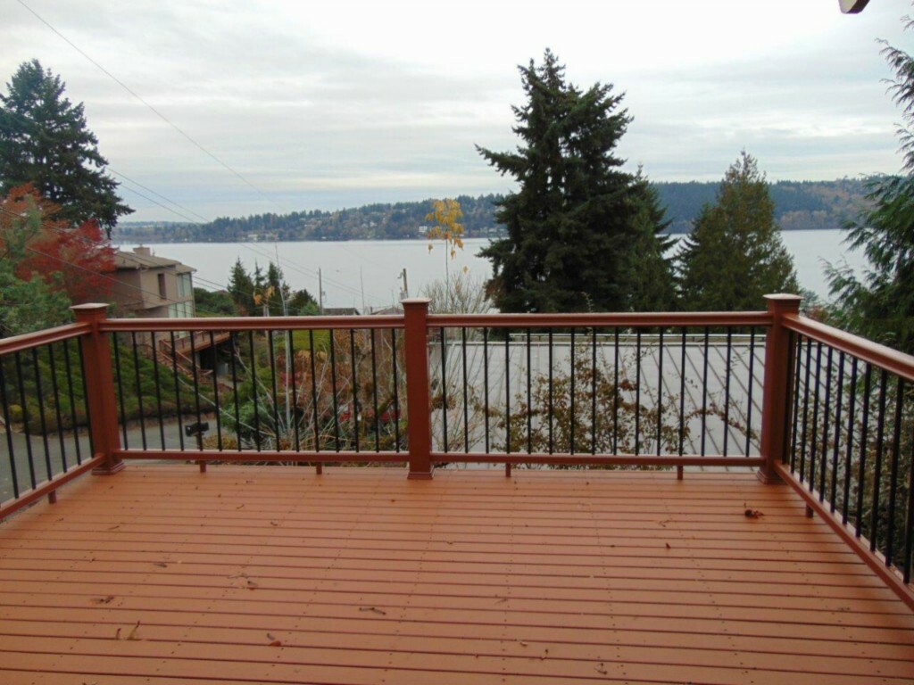 Property Photo: 3807 NE 151st St WA 98155