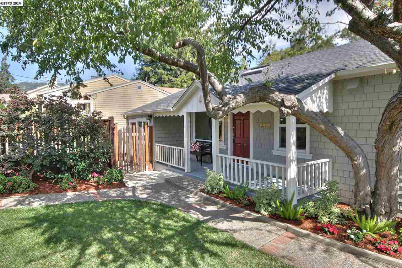 Property Photo: 4210 Knoll Avenue CA 94619