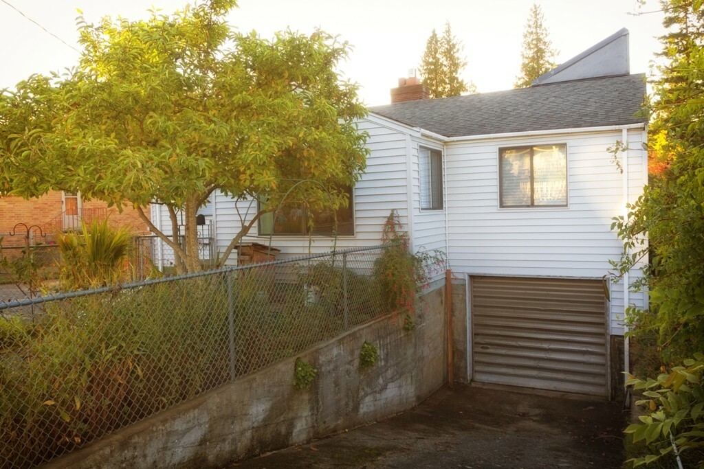 Property Photo:  10425 57th Ave S  WA 98178 