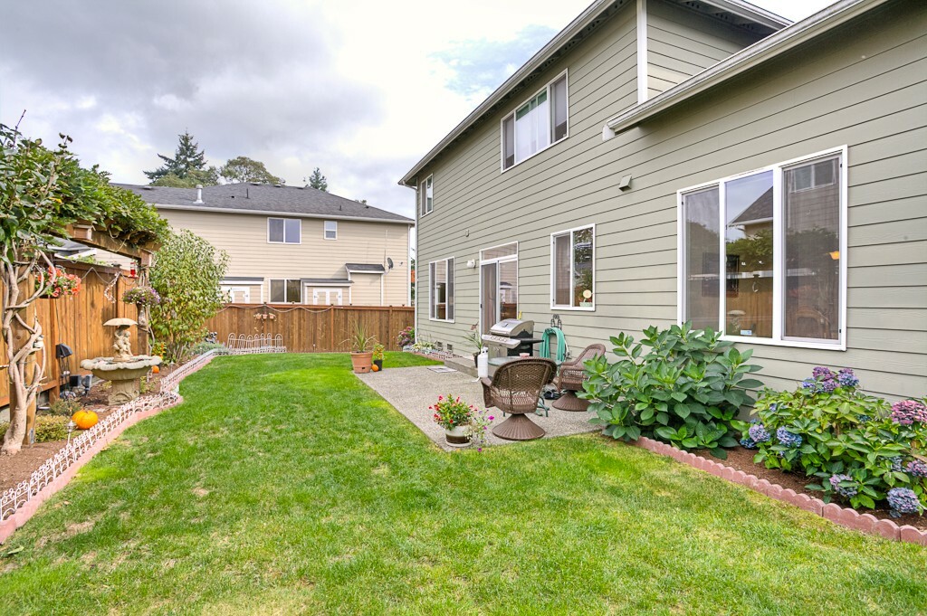 Property Photo: 17721 11th Place W WA 98037