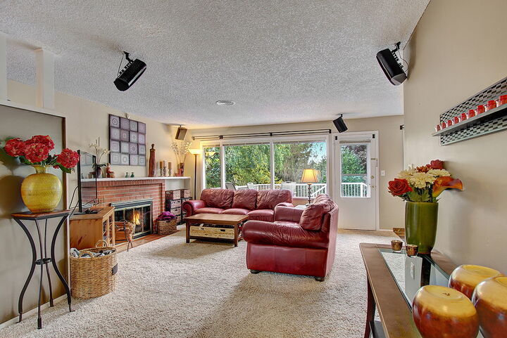 Property Photo:  13733 36th Ave NE  WA 98125 