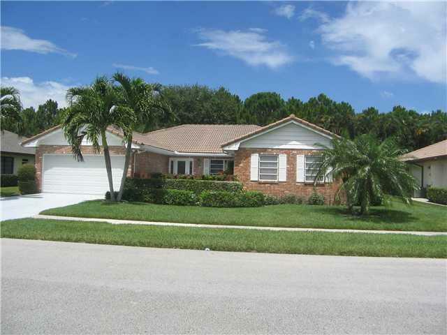 Property Photo:  10627 S Greentrail Drive  FL 33436 