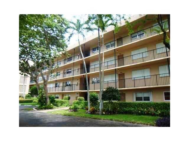 Property Photo:  2000 S Federal Highway J201  FL 33435 