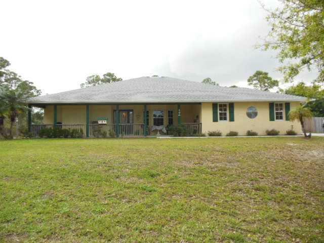 Property Photo:  101 S Cardinal Place  FL 34945 