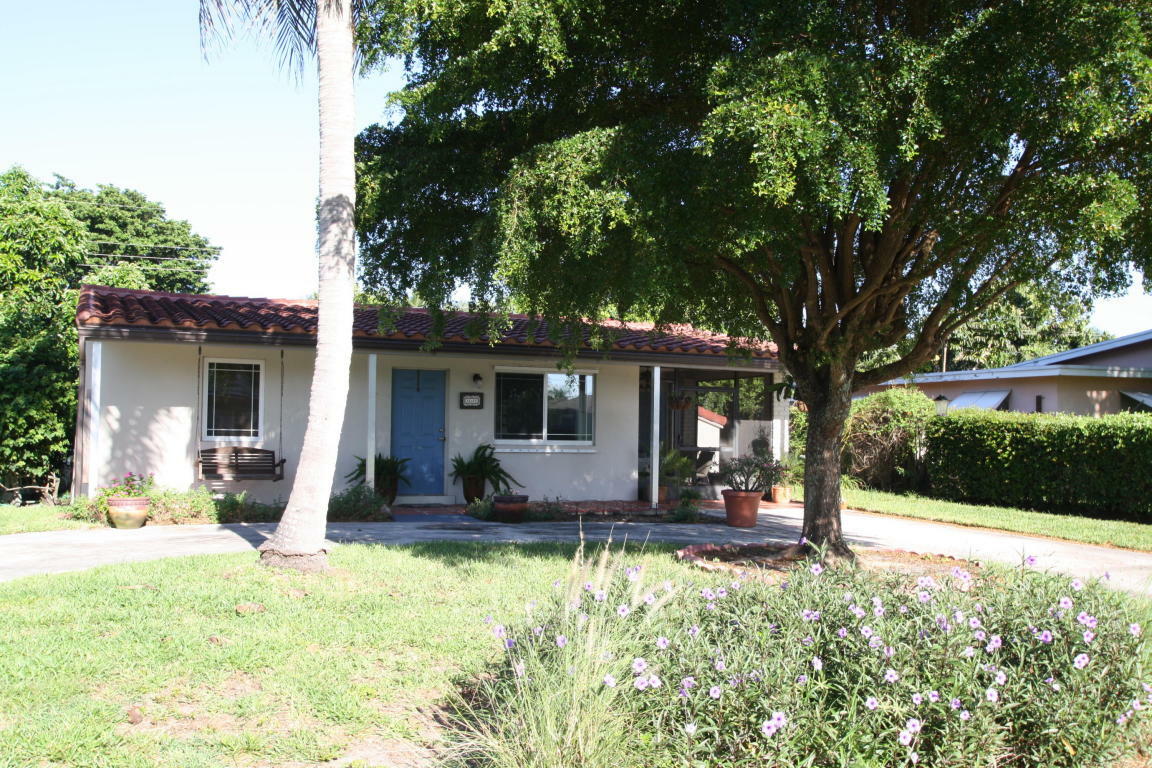 Property Photo: 6881 Eastview Drive FL 33462