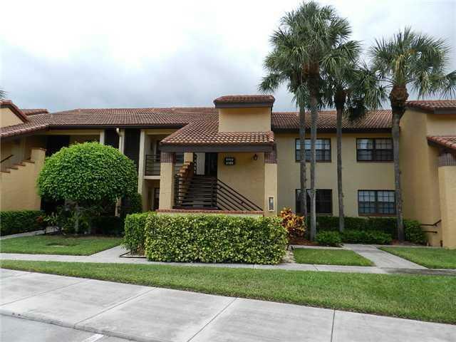 Property Photo:  6410 Aspen Glen Circle 203  FL 33437 