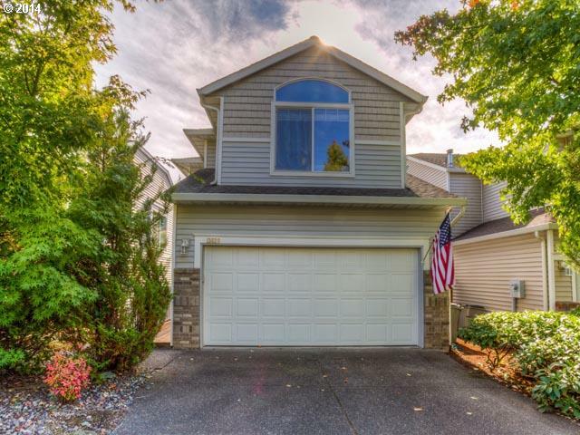 Property Photo: 13620 SW Blue Spruce Ct OR 97224