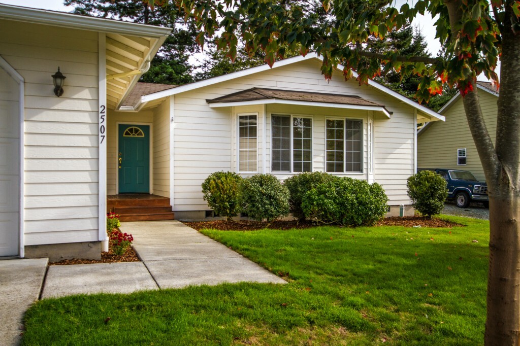 Property Photo: 2507 Shannon Point Rd WA 98221