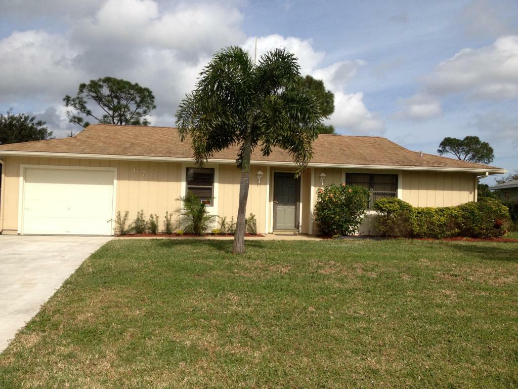 Property Photo:  173 SE Manly Avenue  FL 34983 