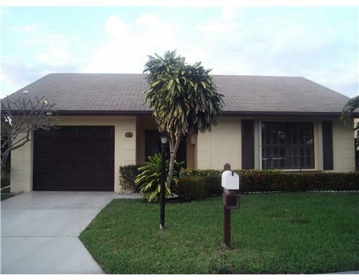 Property Photo:  6305 Tall Cypress Circle  FL 33463 