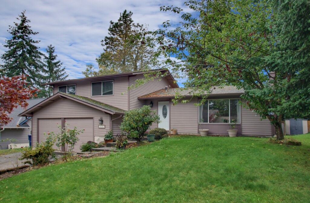 Property Photo: 16387 129th Ave SE WA 98058