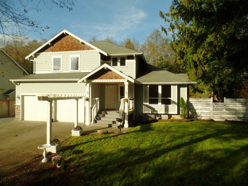 Property Photo:  13811 76th Ave NW  WA 98292 