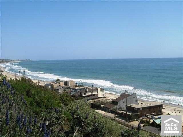 Property Photo: 2823 La Ventana CA 92672