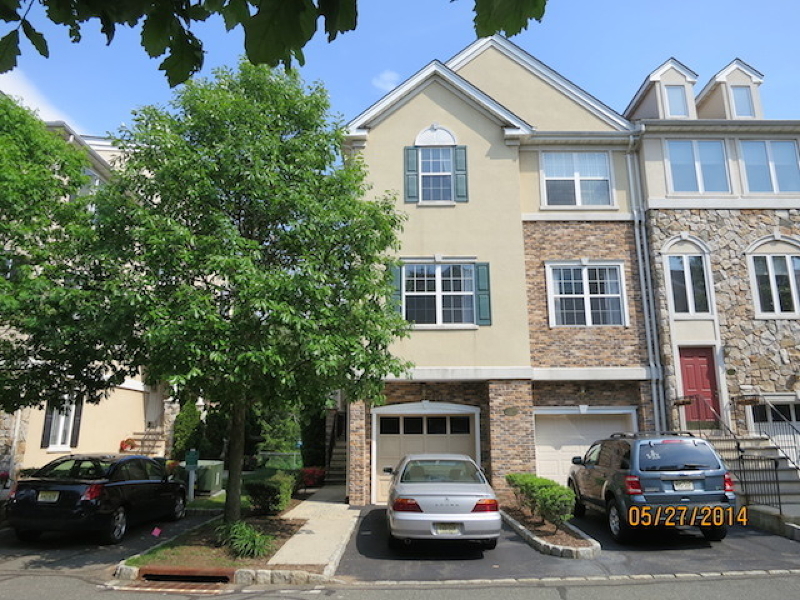 Property Photo:  13 Carrington Pl  NJ 07013 