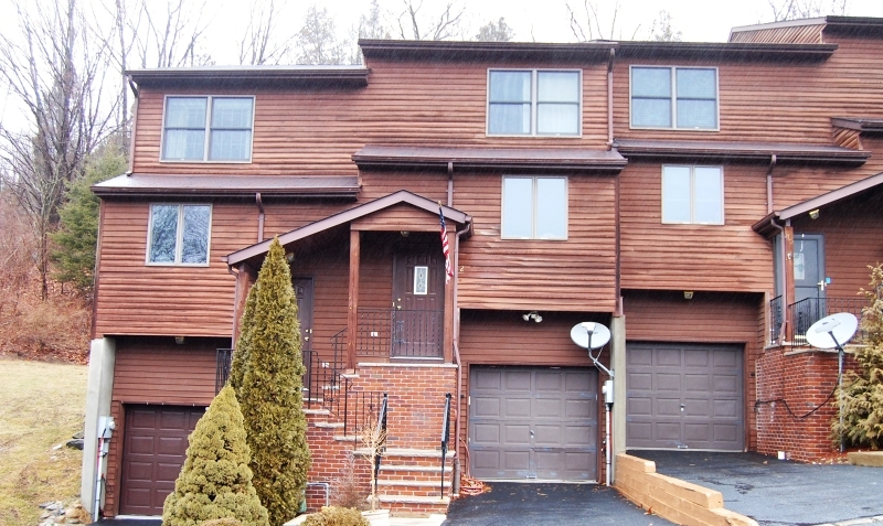 Property Photo:  2 Mountain Ridge  NJ 07403 