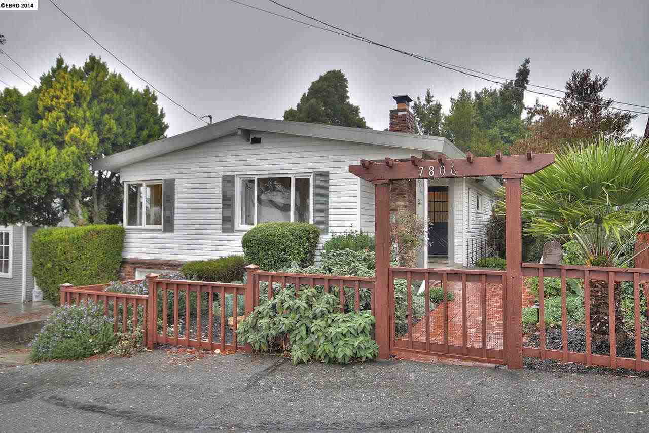 Property Photo:  7806 Crest Avenue  CA 94605 