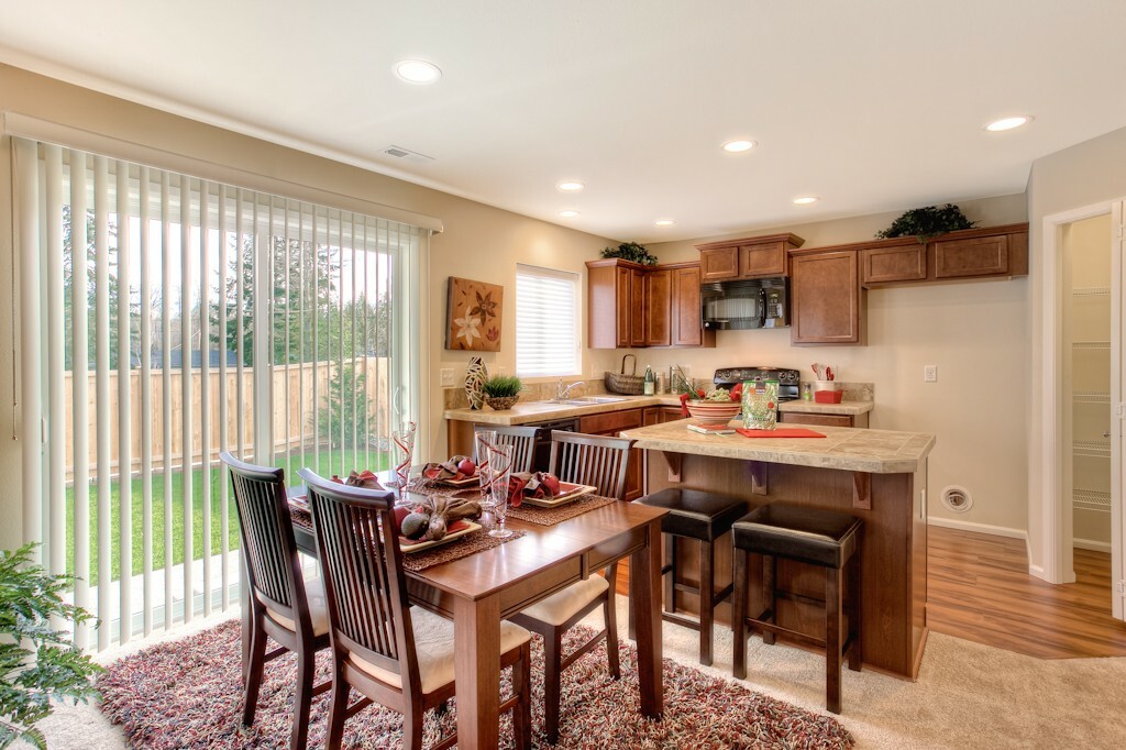 Property Photo: 3838 E T St 3704 WA 98404
