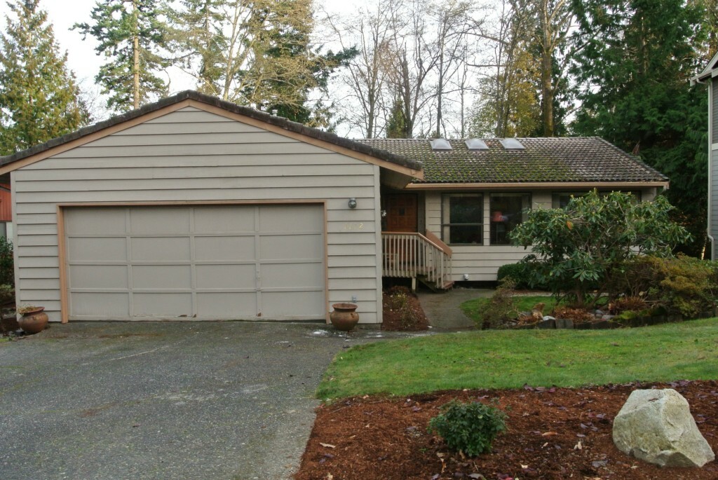 Property Photo:  1112 Inverness Lane  WA 98229 