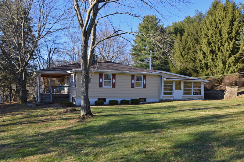 Property Photo:  12 Bunnvale Rd  NJ 07830 