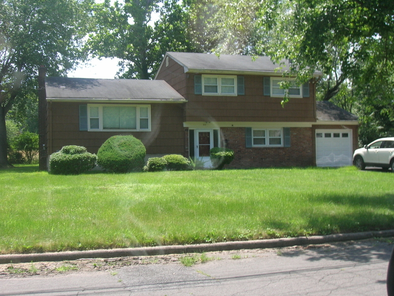 Property Photo:  944 Cushing Pl  NJ 07062 