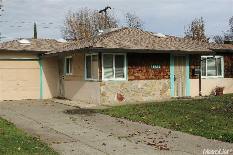 Property Photo:  1124 Amberwood Road  CA 95864 