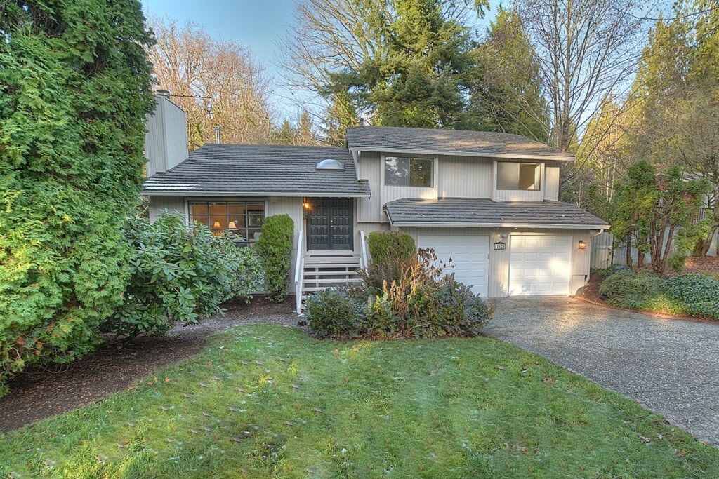 Property Photo:  17126 NE 98th Ct  WA 98052 