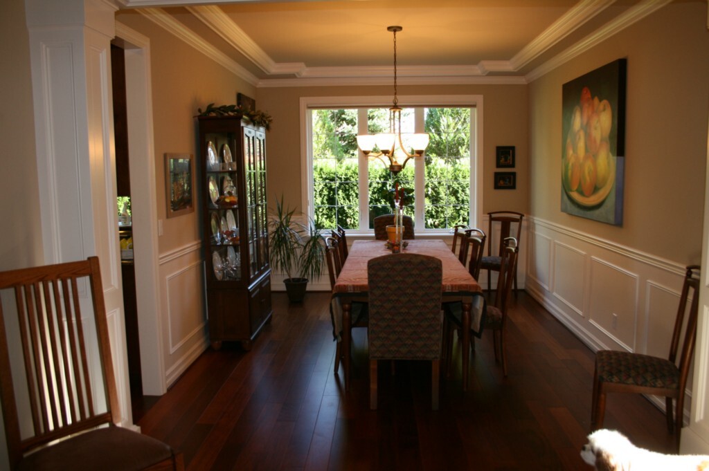 Property Photo: 27564 SE 31st Place WA 98075