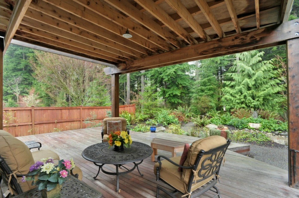 Property Photo:  13227 228th Place NE  WA 98053 