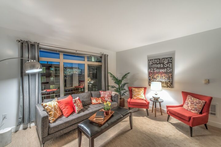 Property Photo: 1610 Belmont Ave 508 WA 98122