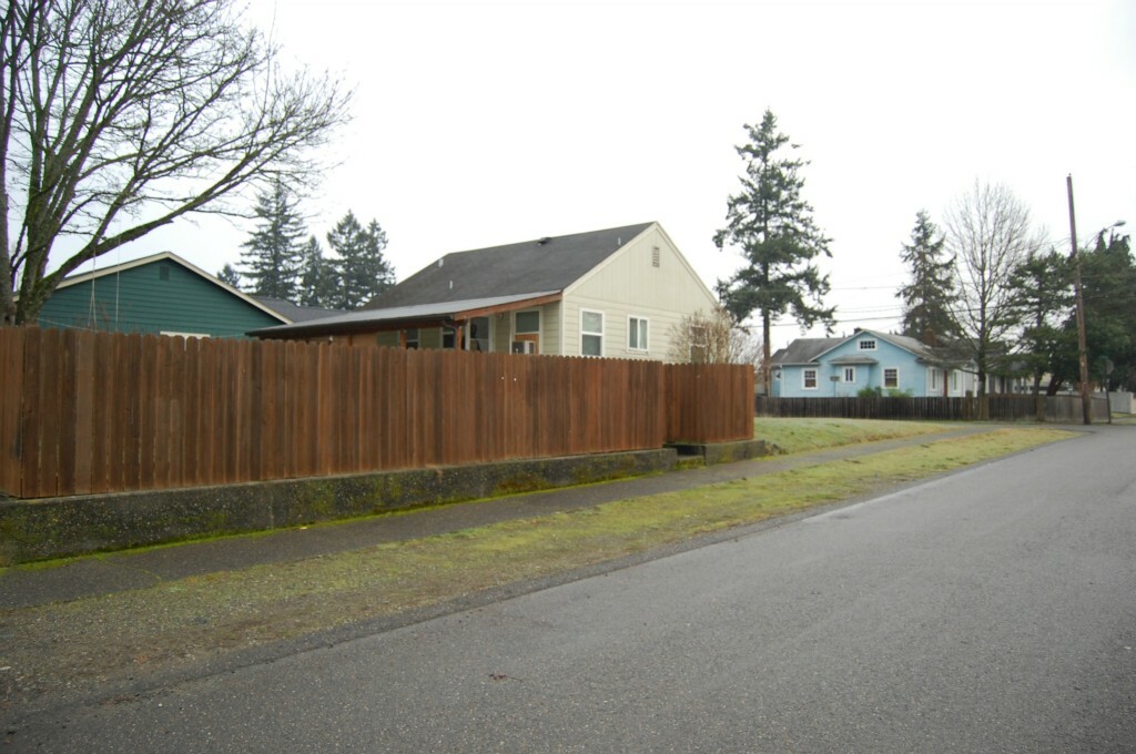 Property Photo:  3224 S Gunnison St  WA 98409 