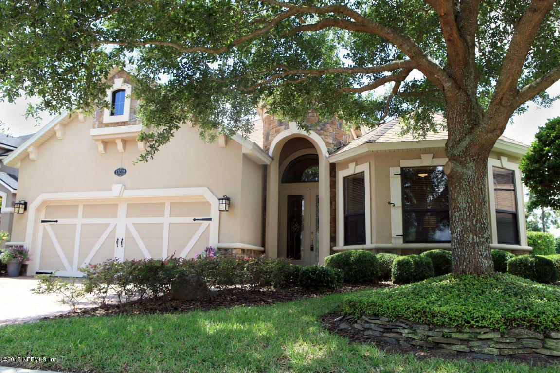 Property Photo: 13018 Berwickshire Drive FL 32224