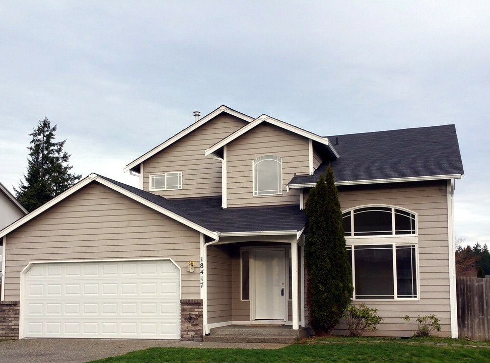 Property Photo: 18417 80th Av Ct E WA 98375