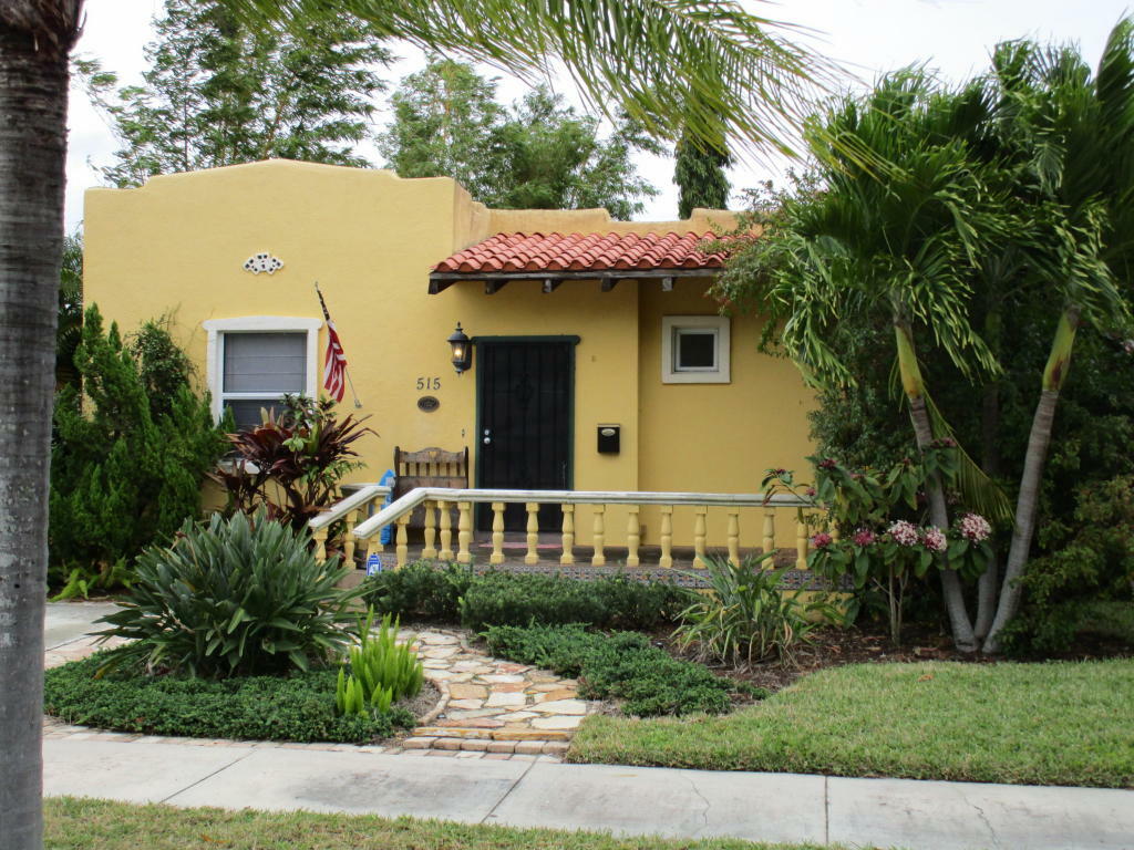 Property Photo:  515 Evergreen Drive  FL 33403 