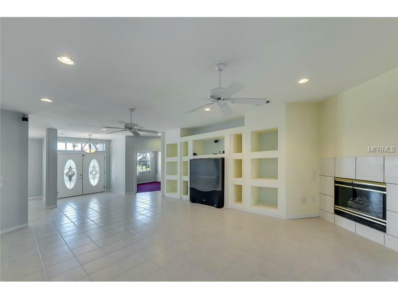 Property Photo: 6119 9th Avenue Circle NE FL 34212