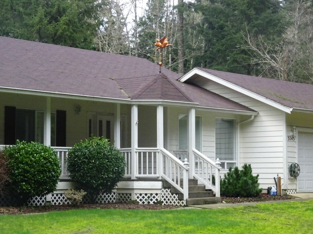 Property Photo:  3745 SE Engledow Lane  WA 98367 