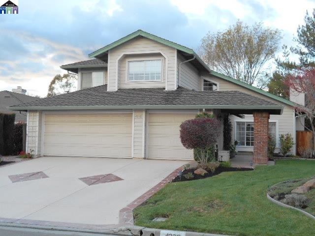 Property Photo: 4230 Canyon Crest Rd W CA 94582