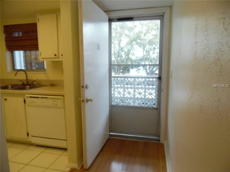 Property Photo:  1524 Lakeview Road 205  FL 33756 