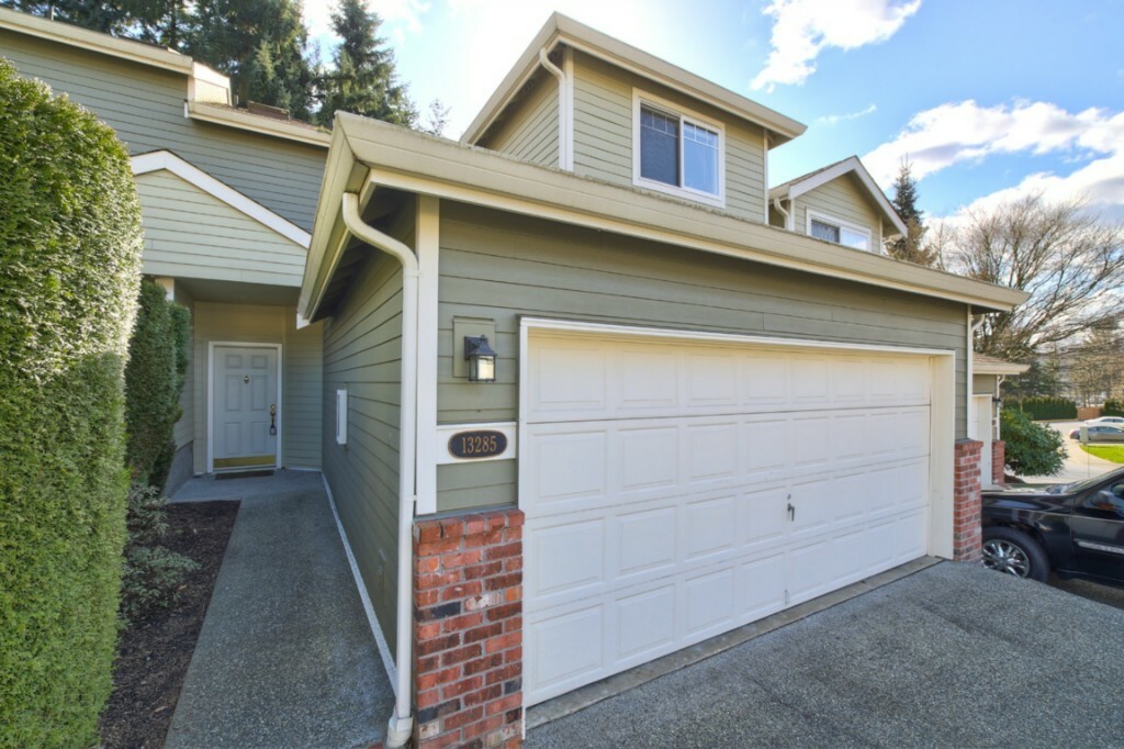 Property Photo:  13285 NE 182nd St  WA 98072 