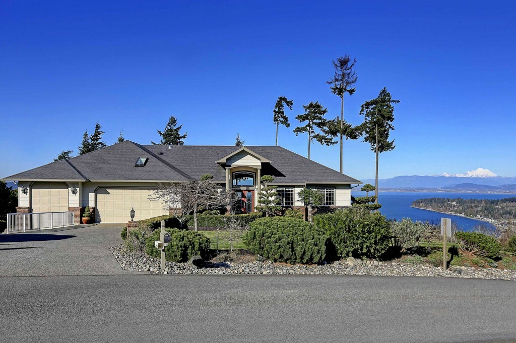 Property Photo:  887 Cambell Dr  WA 98282 