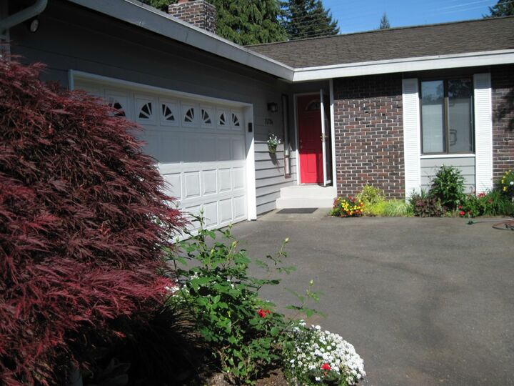 11736 7th Ave NE  Seattle WA 98125 photo