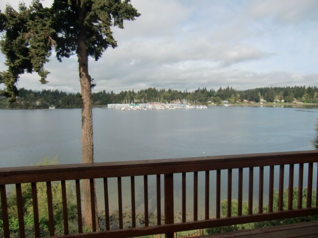Property Photo:  2609 E Phinney Bay Drive  WA 98312 