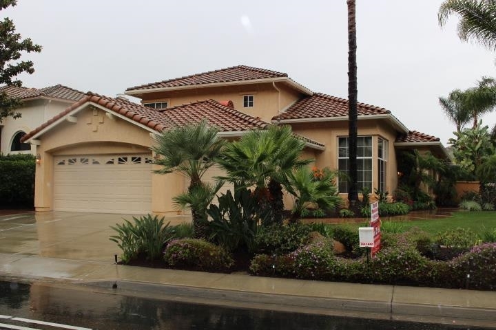 Property Photo: 1726 Corte De Las Piedras CA 92019