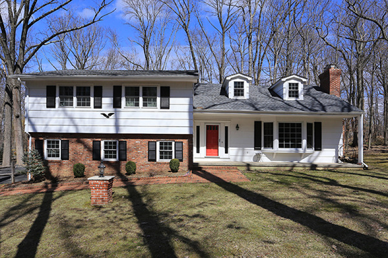 Property Photo:  33 Wolf Hill Dr  NJ 07059 