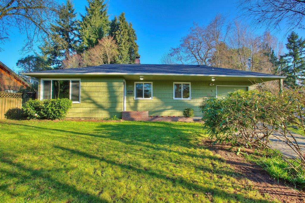 Property Photo:  322 S 112th St  WA 98168 