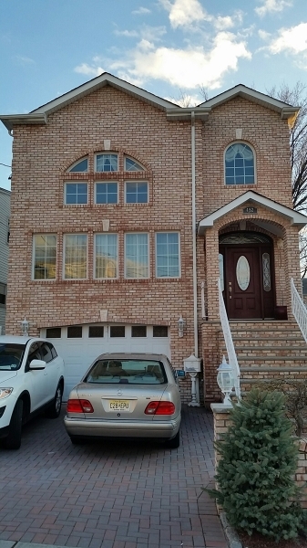 Property Photo:  452 Roosevelt Ave  NJ 07071 