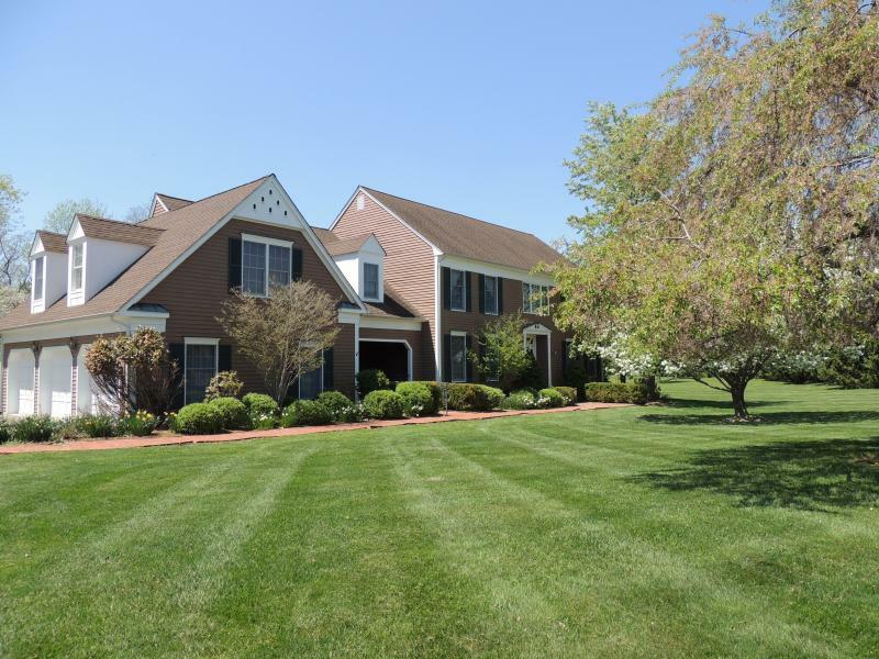 Property Photo: 2 Ryan Ct NJ 07930