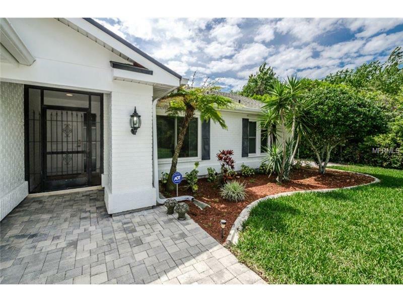 Property Photo:  3502 Chattsworth Court  FL 34691 