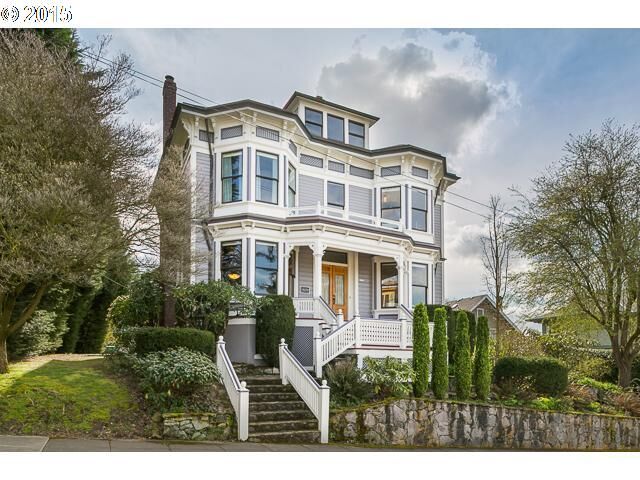 Property Photo:  5332 SE Morrison St  OR 97215 