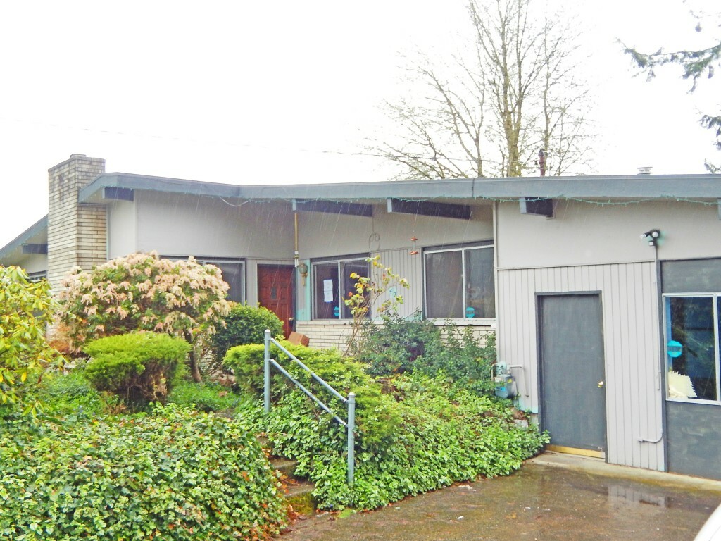 Property Photo:  4253 S 184th Place  WA 98188 