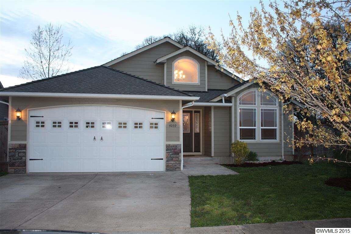 Property Photo: 4059 Woodward Dr NE OR 97322